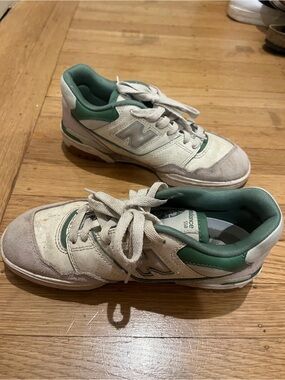 New Balance Classic White and Green Sneakers size 6.5
